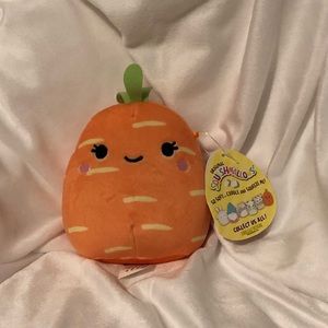 Squishmallows Caroleena the Carrot